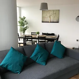 Apartment Teal 12: Panoramic Views From 12th Floor, Sheffield