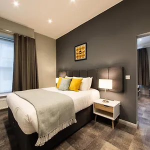 Apartment The Spires Serviced 